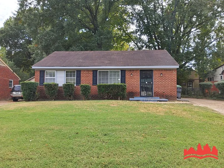 4095 Kenosha Rd — Photo 2