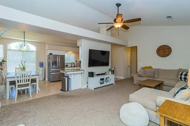 273 W Kelly Ave — Photo 6