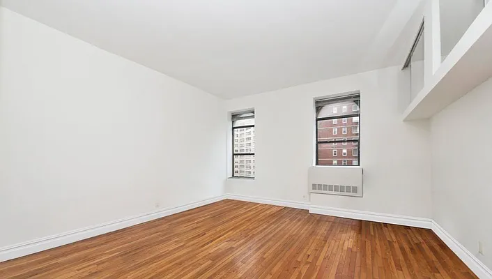 Rented by Compass | media 31