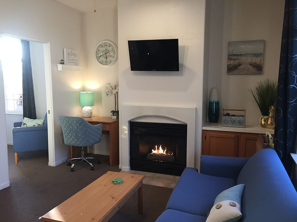 Living room gas fireplace