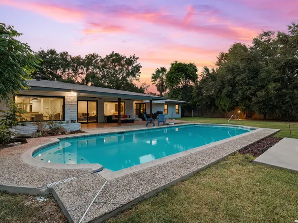 204 Gardenview, Castle Hills, TX 78213