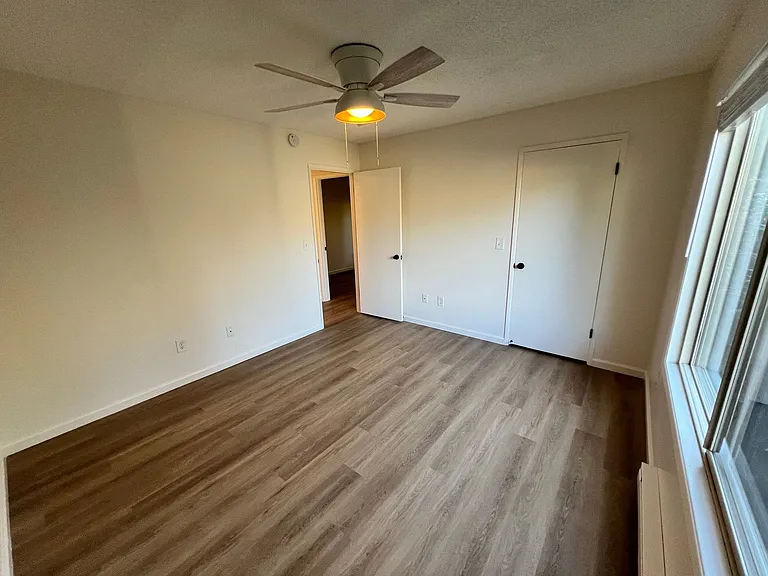 The Clairmont — Photo 16
