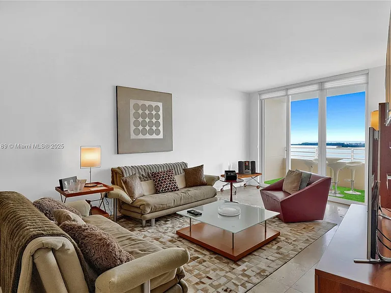 808 Brickell Key Dr #2506 — Photo 4