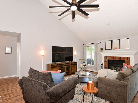 3rd image of 7904 Corday Ct
