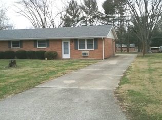 5611 Fairfield Dr, Waynesville, OH 45068