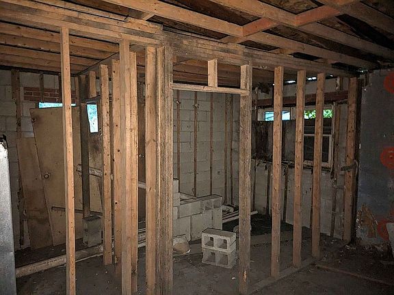 3rd image of 2455 State St