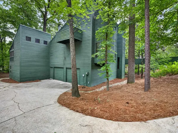 2905 Kirkcaldy Ln, Birmingham, AL 35242