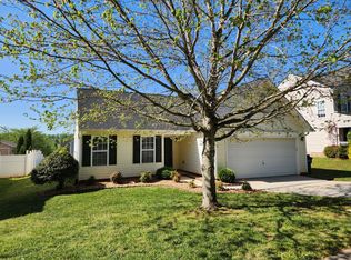 2126 Taras Trace Dr, Statesville, NC 28625