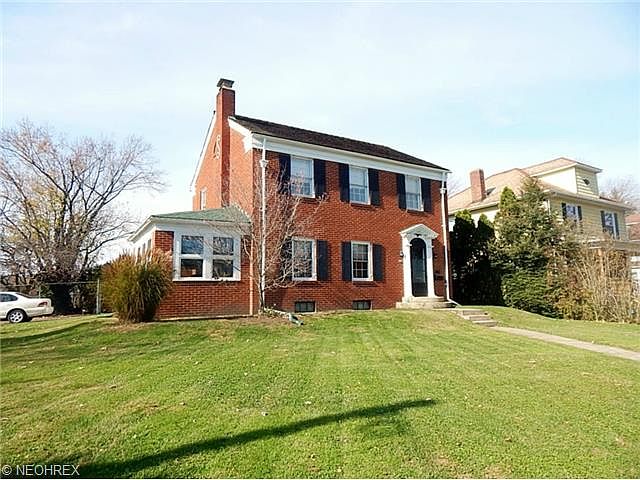 1st image of 899 Brighton Blvd