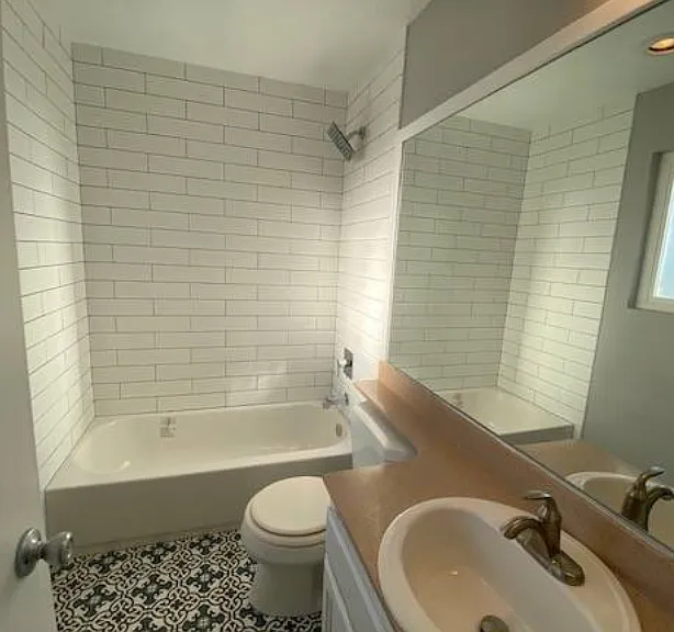 645 13th St #12 — Photo 12