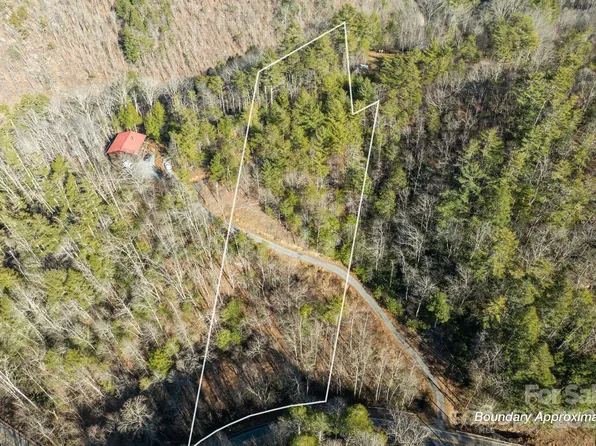 131 Ivy Bluffs Rd #3, Marshall, NC 28753