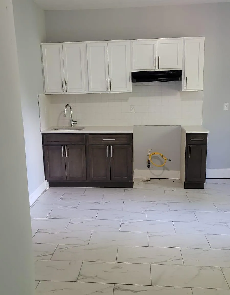 3 bed, $2,200 — Photo 3