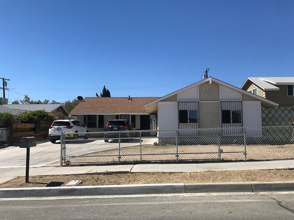 1st image of 1512 Paloma St