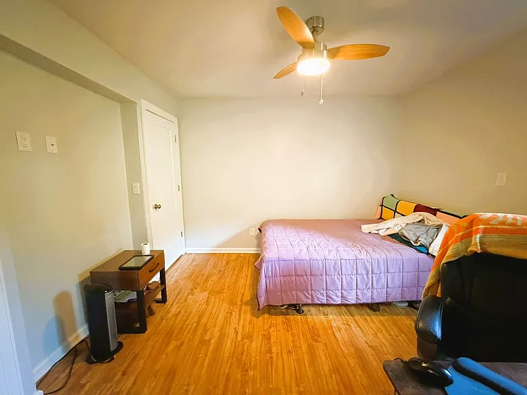 1113 Washington Ct — Photo 14