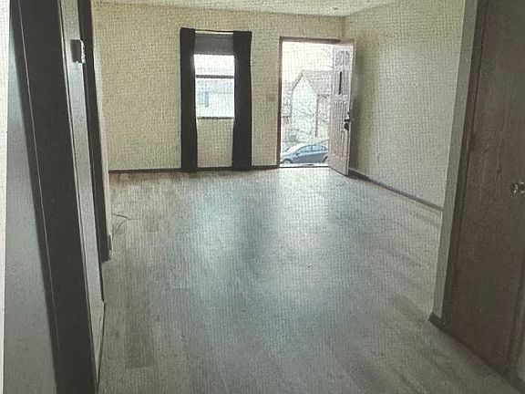 4th image of 8608 NW 83rd St #A