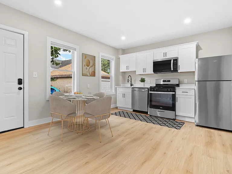 54 Cedar St #1 — Photo 1