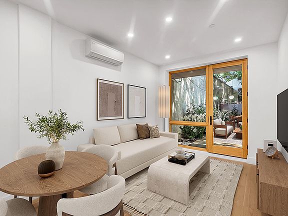 2nd image of 226 Putnam Ave #101