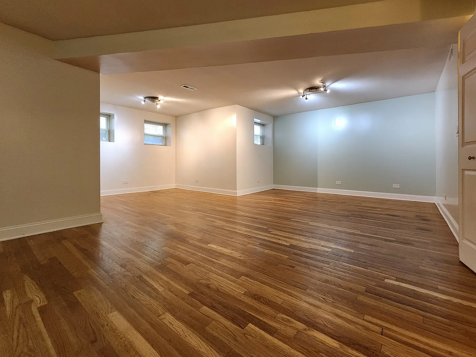 1 bed, 1100 sqft, $1,550 — Photo 3
