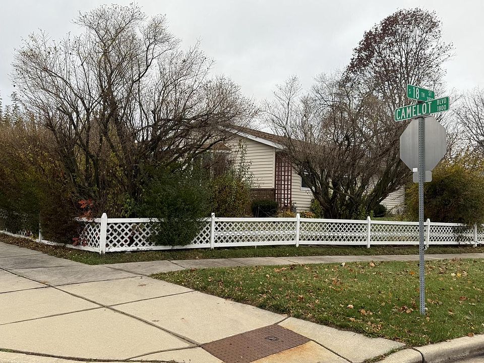 1st image of 1804 Camelot BOULEVARD
