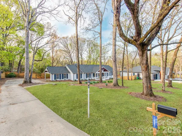1632 Burtonwood Cir, Charlotte, NC 28212