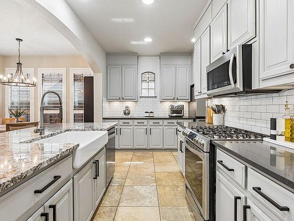 3rd image of 6404 Falcon Ridge Ln