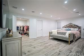 4th image of 18 Helene Avenue
