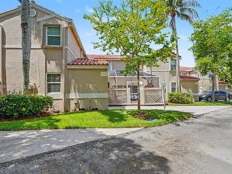 10994 Neptune Dr #10994 — Photo 3