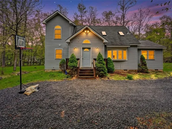 123 Selig Rd, Pocono Lake, PA 18347