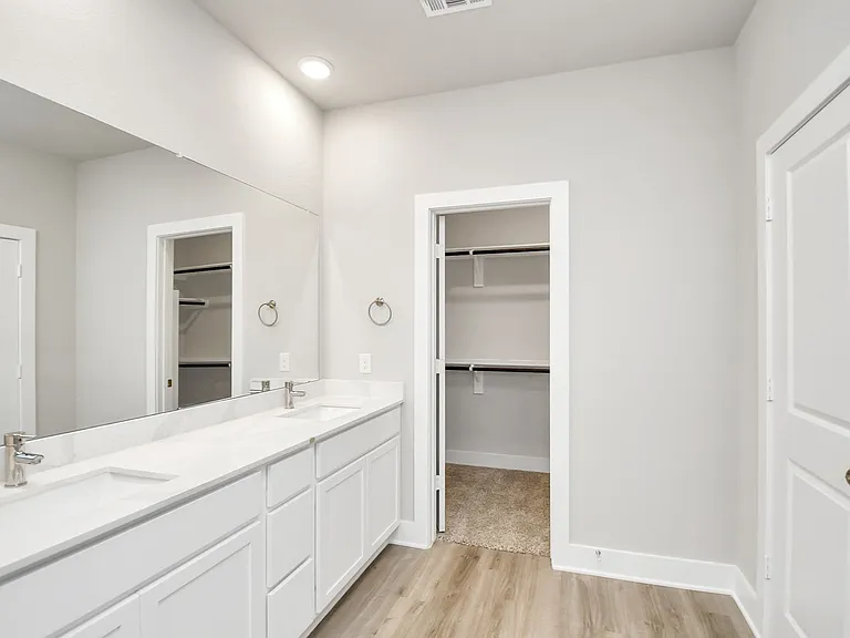 21026 Bay Village Dr #A — Photo 26