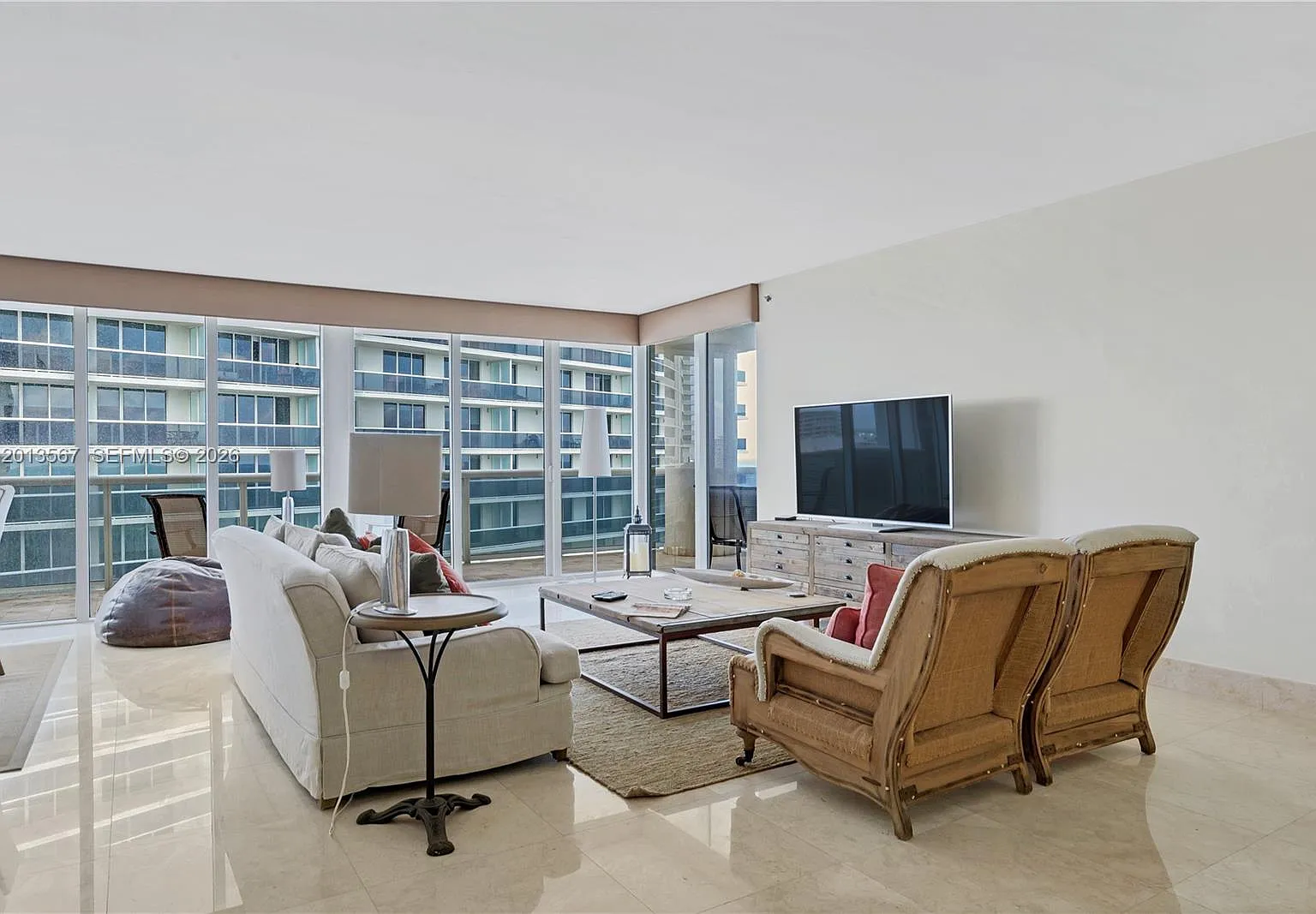 Beach Club Condo — Photo 4
