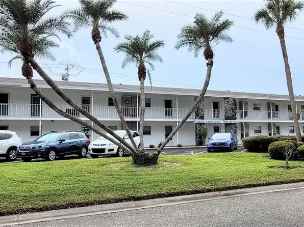 3900 Roxane Blvd APT 10B, Sarasota, FL 34235