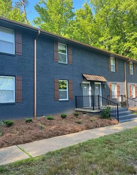 1450 Nottingham Rd — Photo 1