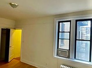 30-83 29th St #C8, Astoria, NY 11102