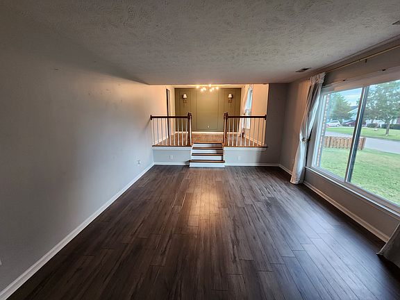 5th image of 6414 Streeter Dr