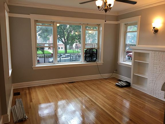 4th image of 1725 N Luna Ave #1
