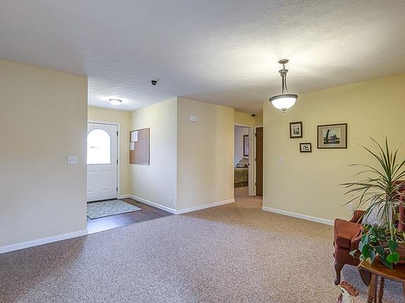 2nd image of 614 Meadow Glen Ave