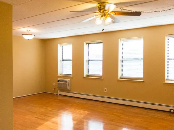 387 Adelphi St APT H, Brooklyn, NY 11238