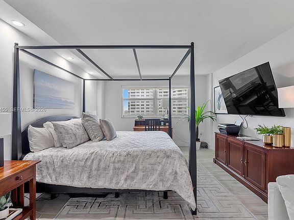 4th image of 177 Ocean Lane Dr APT 807