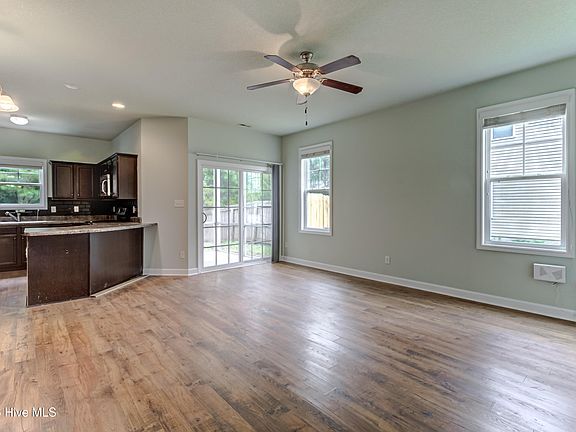 4th image of 238 Currituck Drive