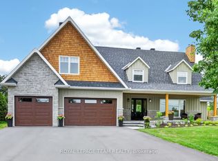 2710 River Rd, Ottawa, ON K4M 1B4