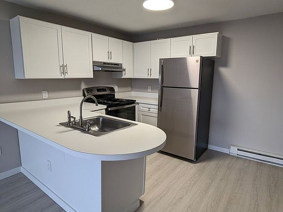 3rd image of 163 Mark Ln Unit 14