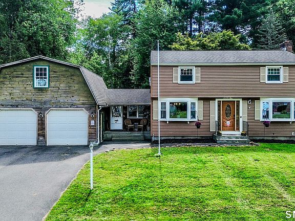 2nd image of 42 Oakwood Street