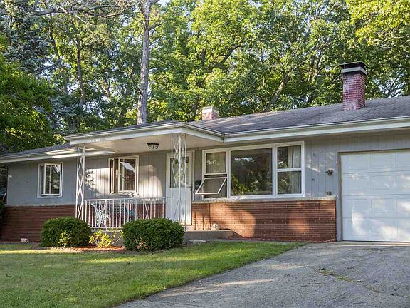 3rd image of 3631 Brentwood Dr