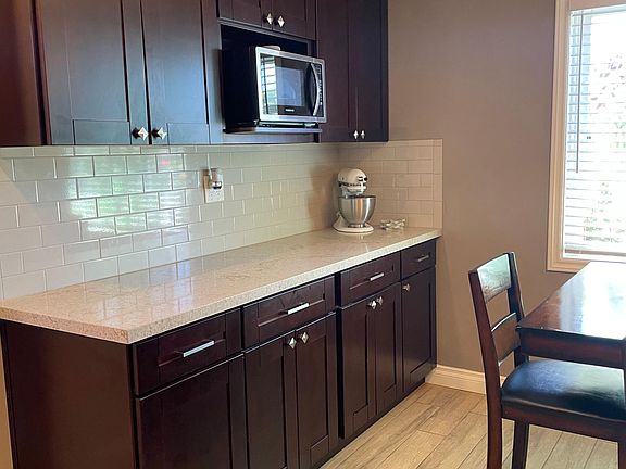 5th image of 4172 Pepper Dr