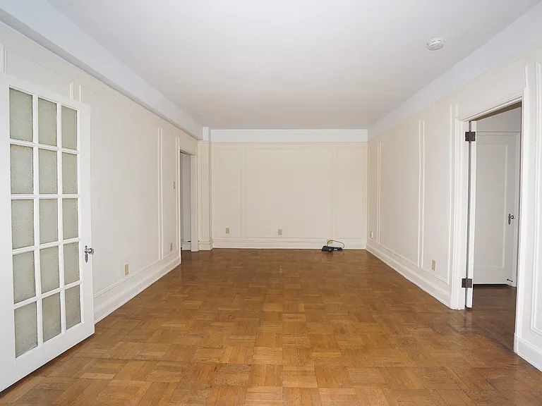 Arlington Apartments — Photo 30