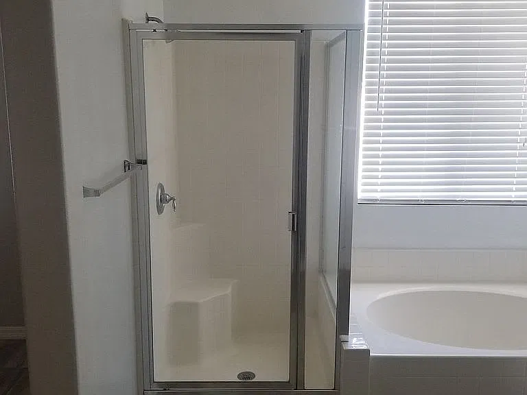 3 bed, $2,500 — Photo 4