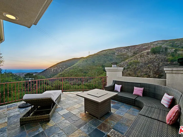 4345 Escondido Trl — Photo 10