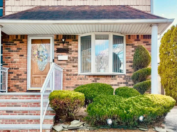 10 Token St, Staten Island, NY 10312
