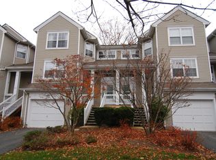 96 Woodmont Dr, Randolph, NJ 07869