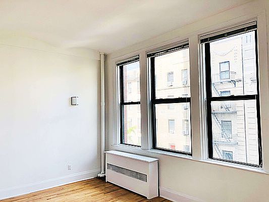 3rd image of 1 Sheridan Sq APT 4A